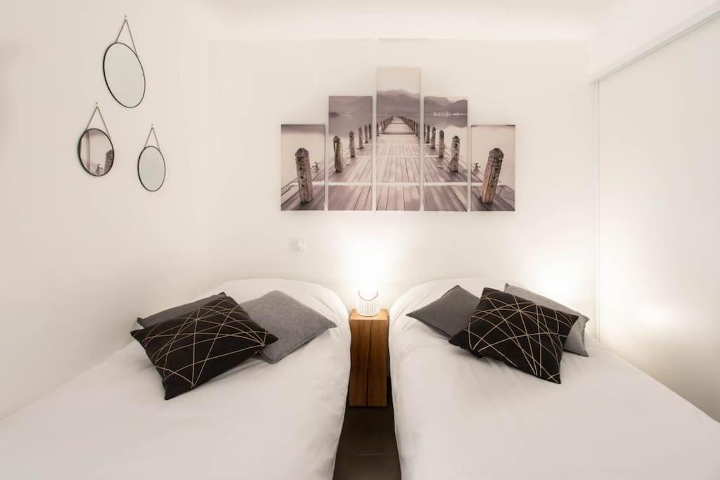 A7- 2 Bdr Sea & Mountain View - Ac, Parking, Pool & Terrace Apartment Antibes Bagian luar foto